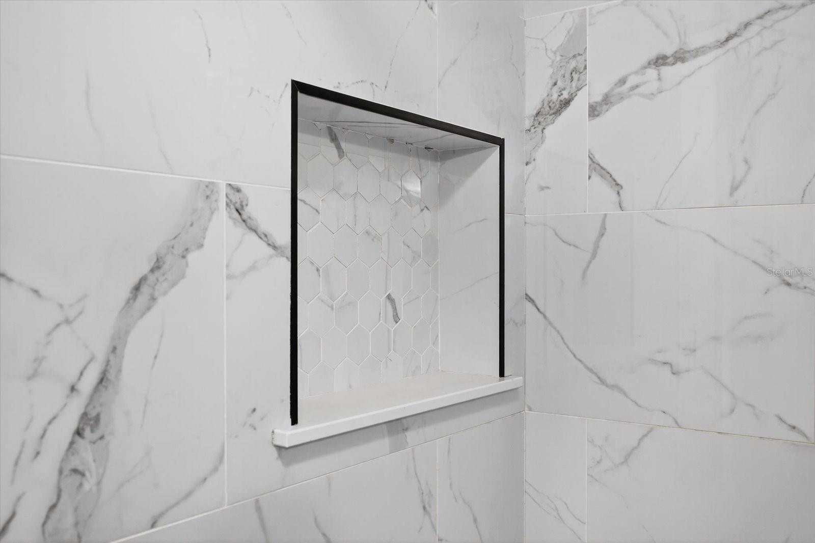 Image 18 of 40 For 7811 Fox Hollow Drive