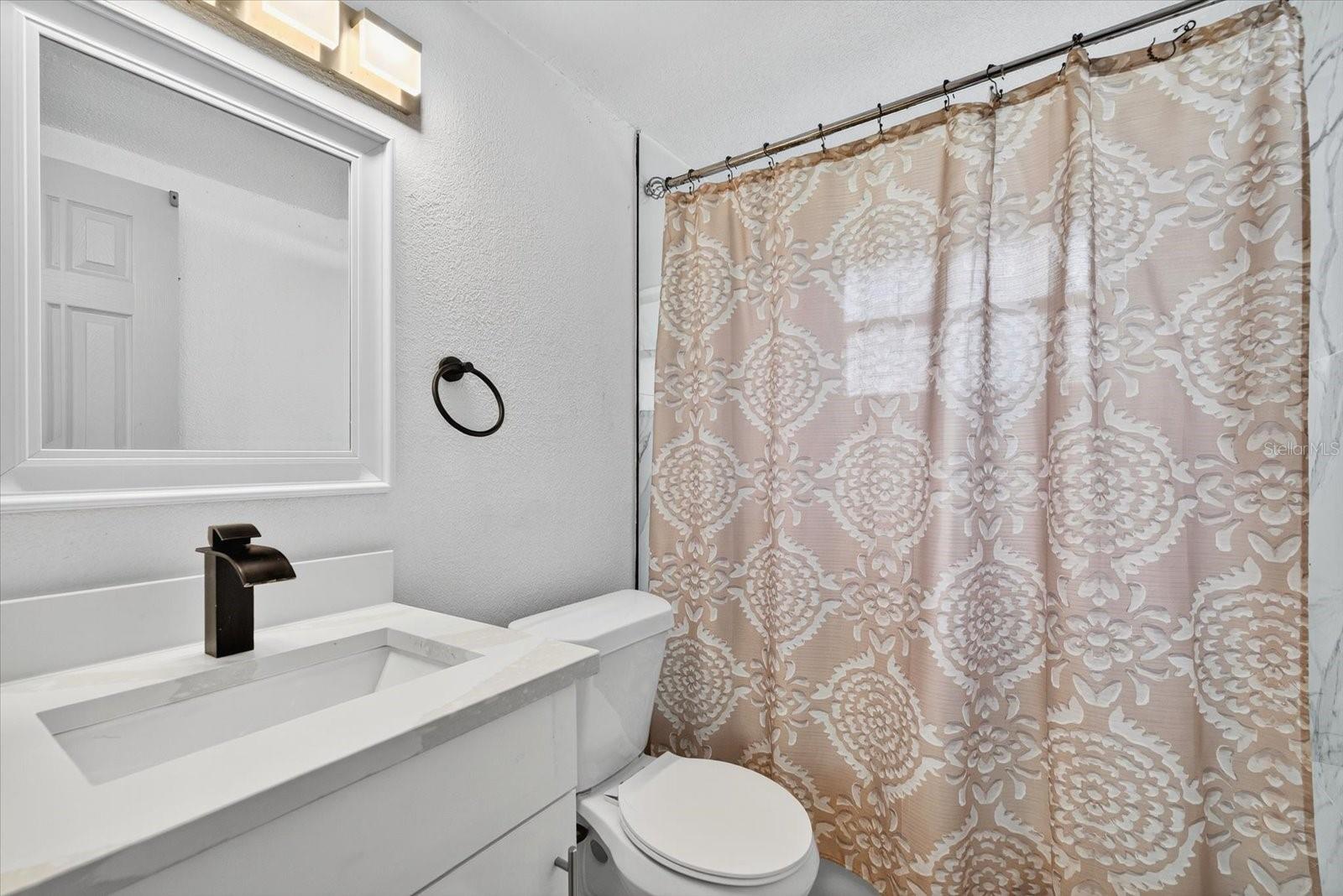 Image 24 of 40 For 7811 Fox Hollow Drive