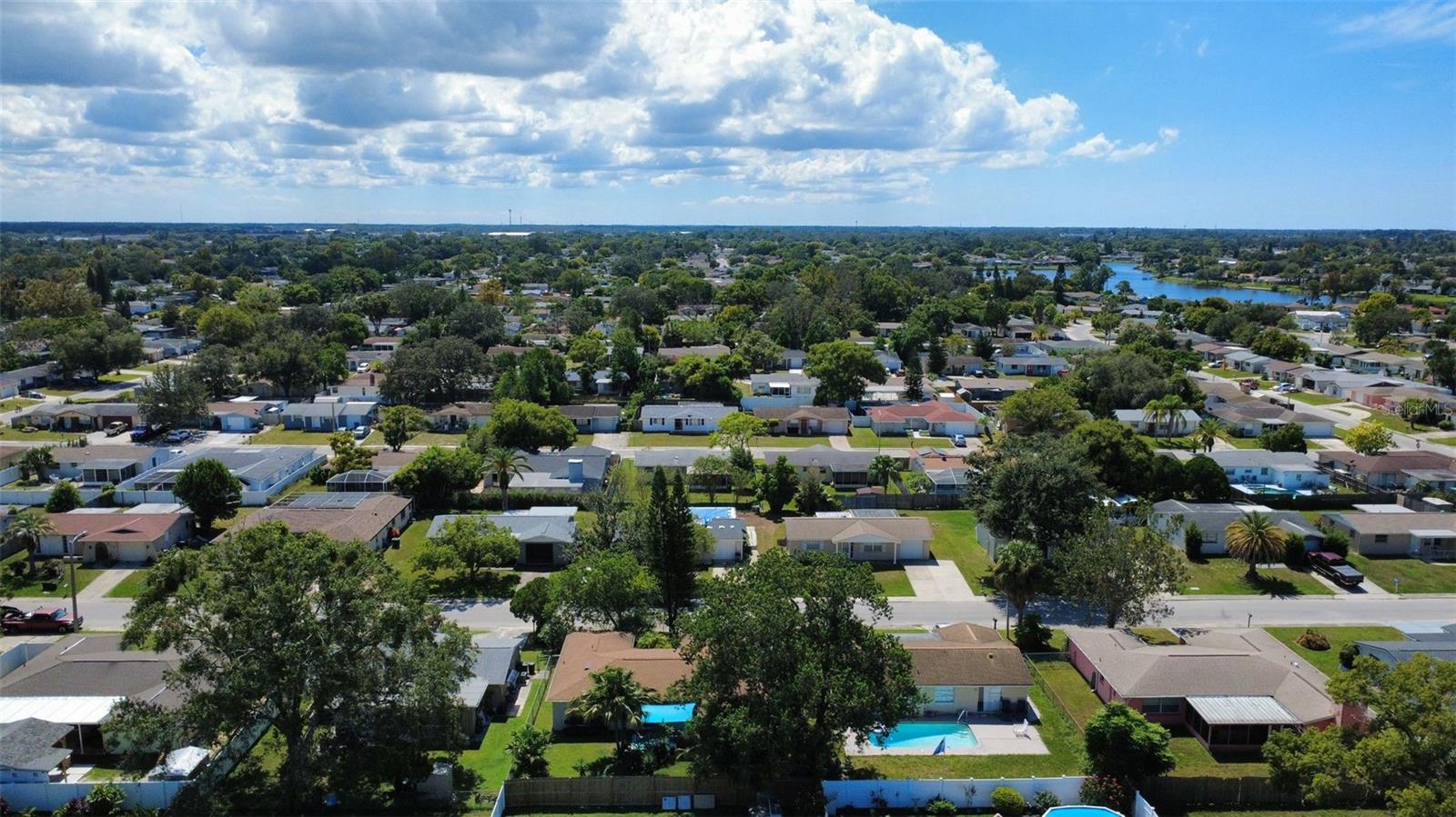 Image 36 of 40 For 7811 Fox Hollow Drive