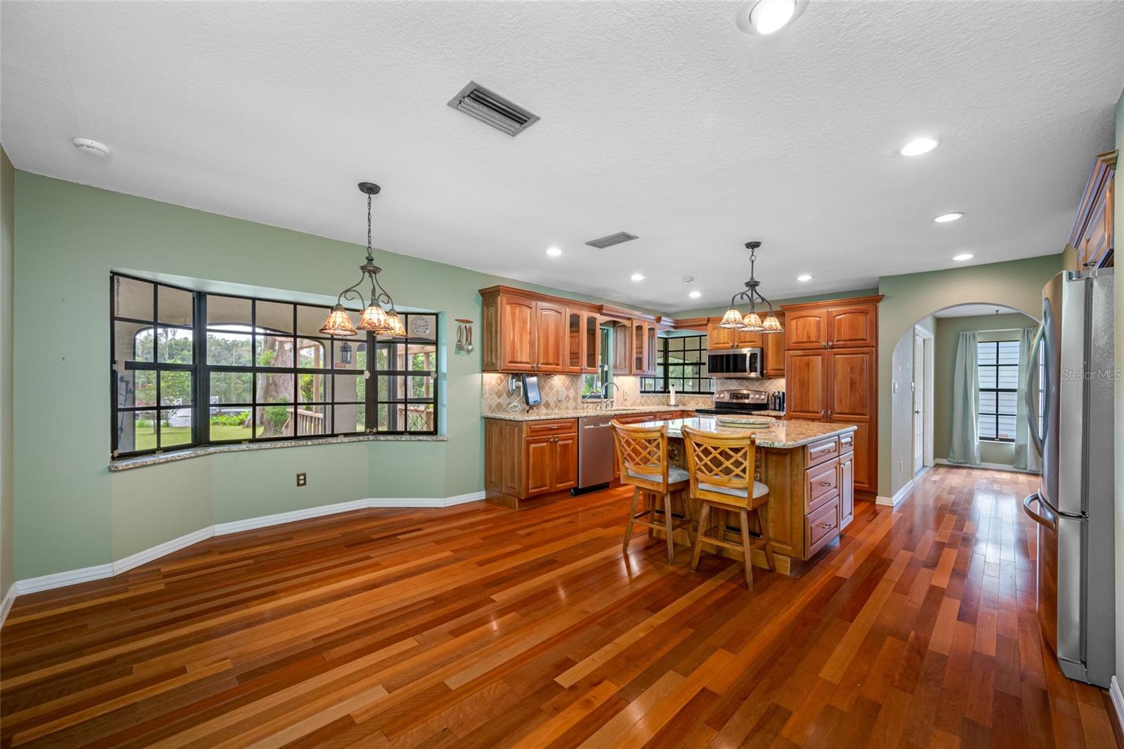 Image 36 of 86 For 501 2nd Avenue Se