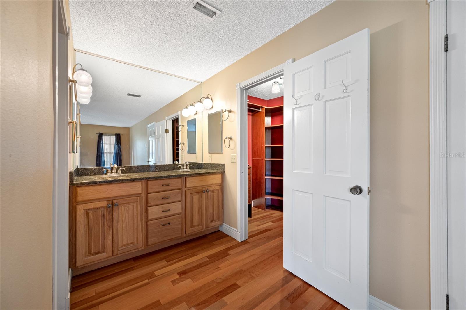 Image 47 of 86 For 501 2nd Avenue Se