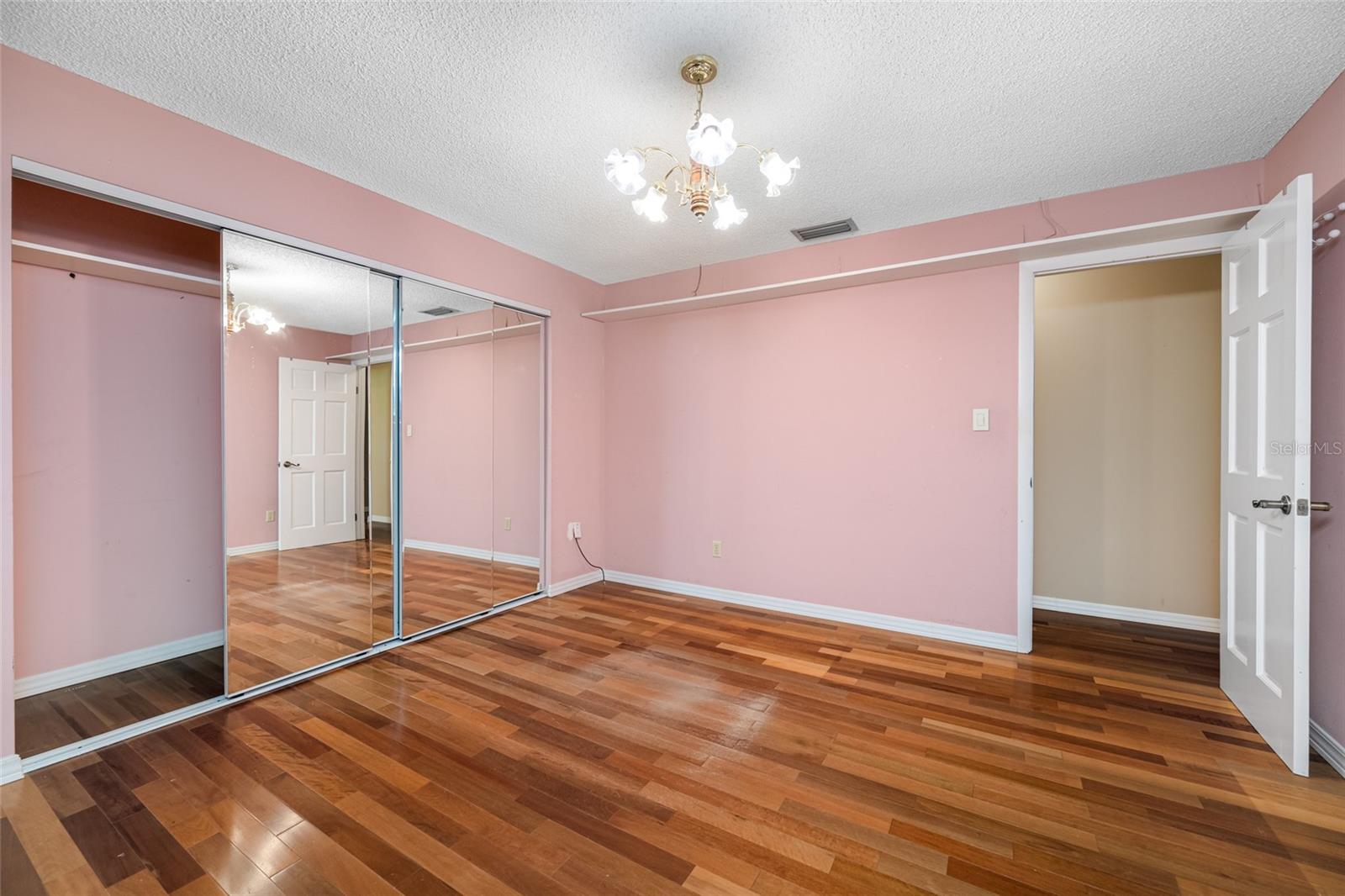 Image 54 of 86 For 501 2nd Avenue Se