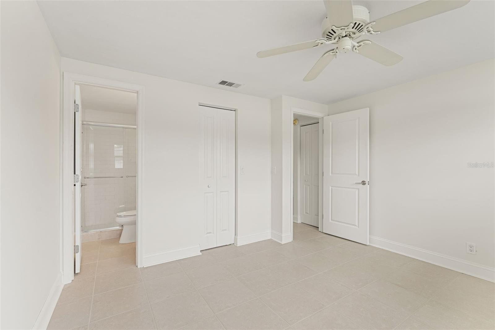 Image 22 of 56 For 505 Oakwood Boulevard