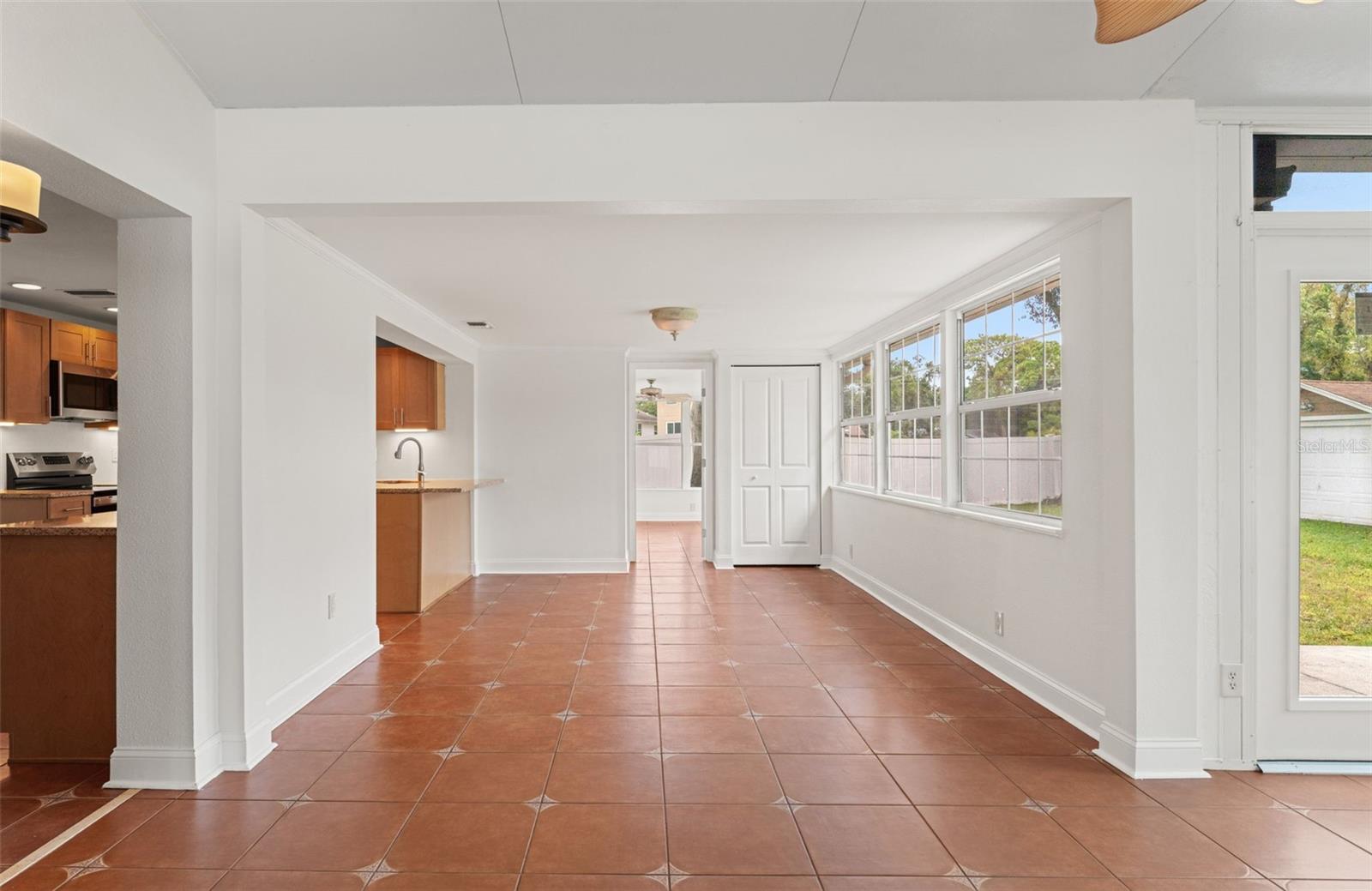 Image 31 of 56 For 505 Oakwood Boulevard