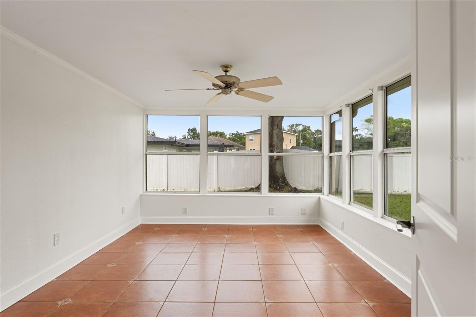 Image 32 of 56 For 505 Oakwood Boulevard
