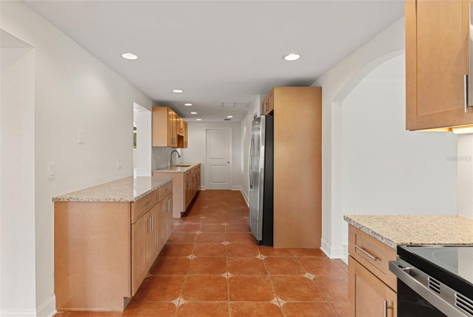 Image 35 of 56 For 505 Oakwood Boulevard