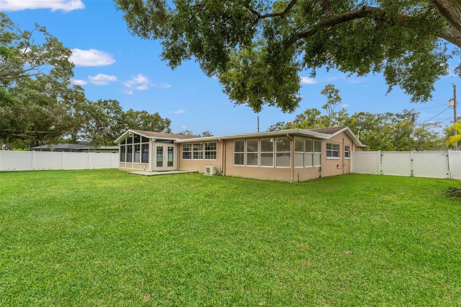 Image 42 of 56 For 505 Oakwood Boulevard