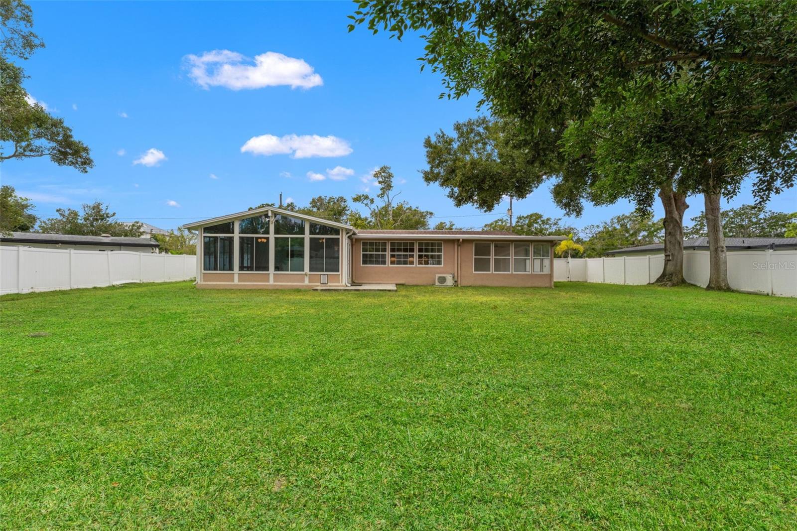 Image 43 of 56 For 505 Oakwood Boulevard