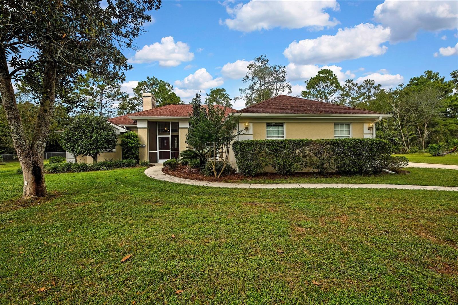 Listing photo id 1 for 3275 Daffodil Drive