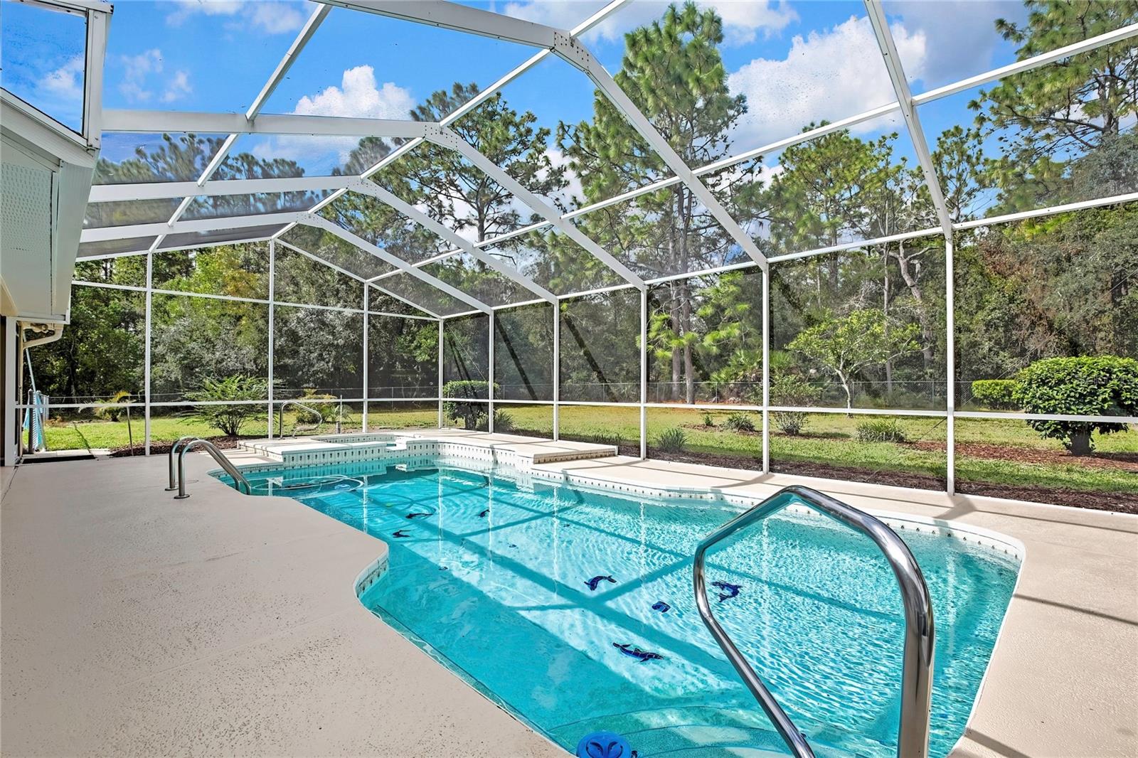 Listing photo id 42 for 3275 Daffodil Drive