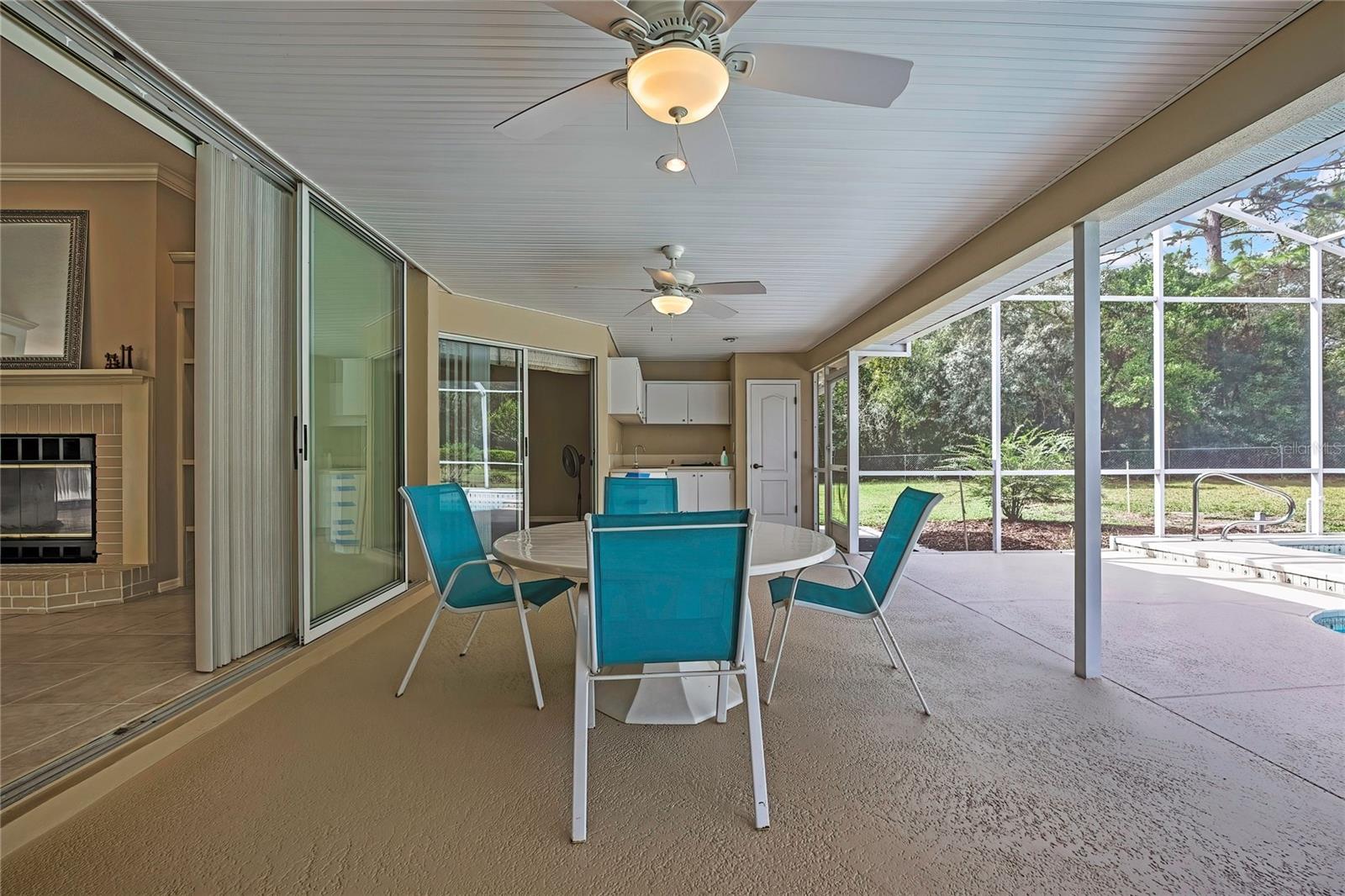 Listing photo id 45 for 3275 Daffodil Drive