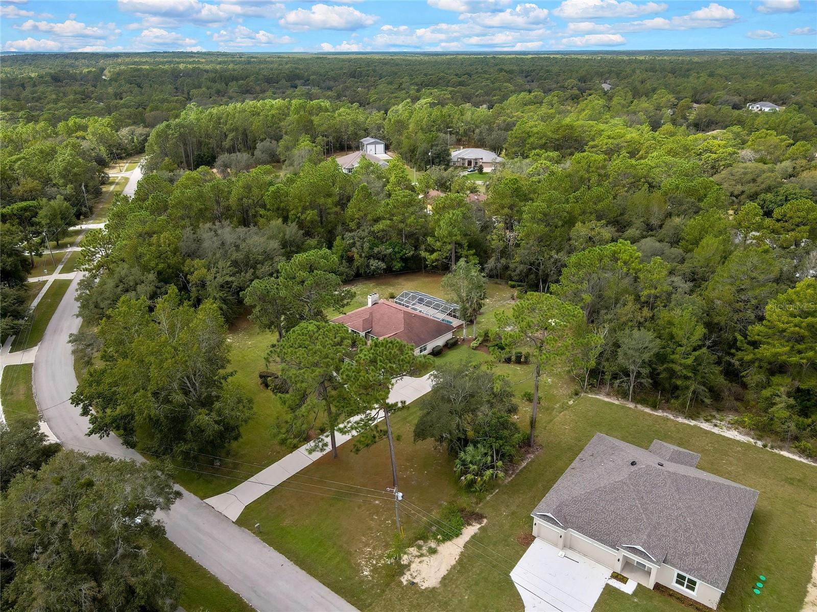 Listing photo id 56 for 3275 Daffodil Drive