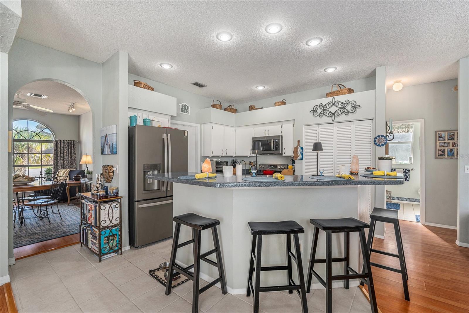 Listing photo id 8 for 2009 Natrona Court