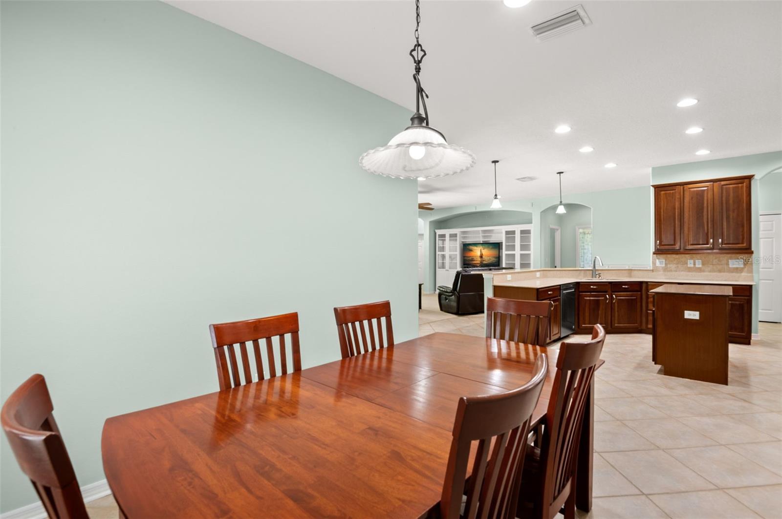 Image 15 of 65 For 1209 Emerald Hill Way