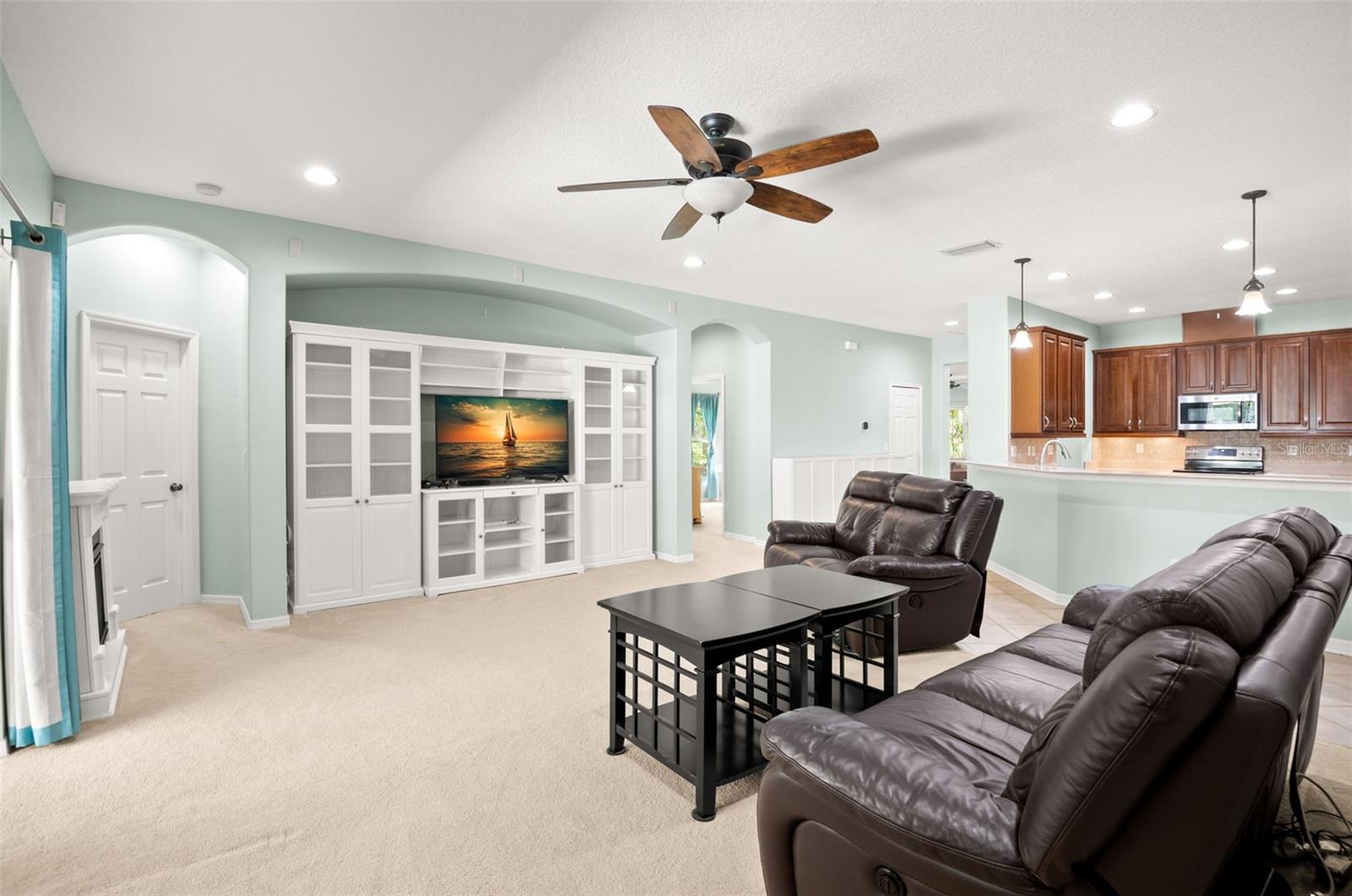 Image 18 of 65 For 1209 Emerald Hill Way