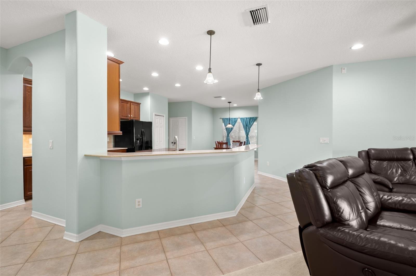 Image 20 of 65 For 1209 Emerald Hill Way