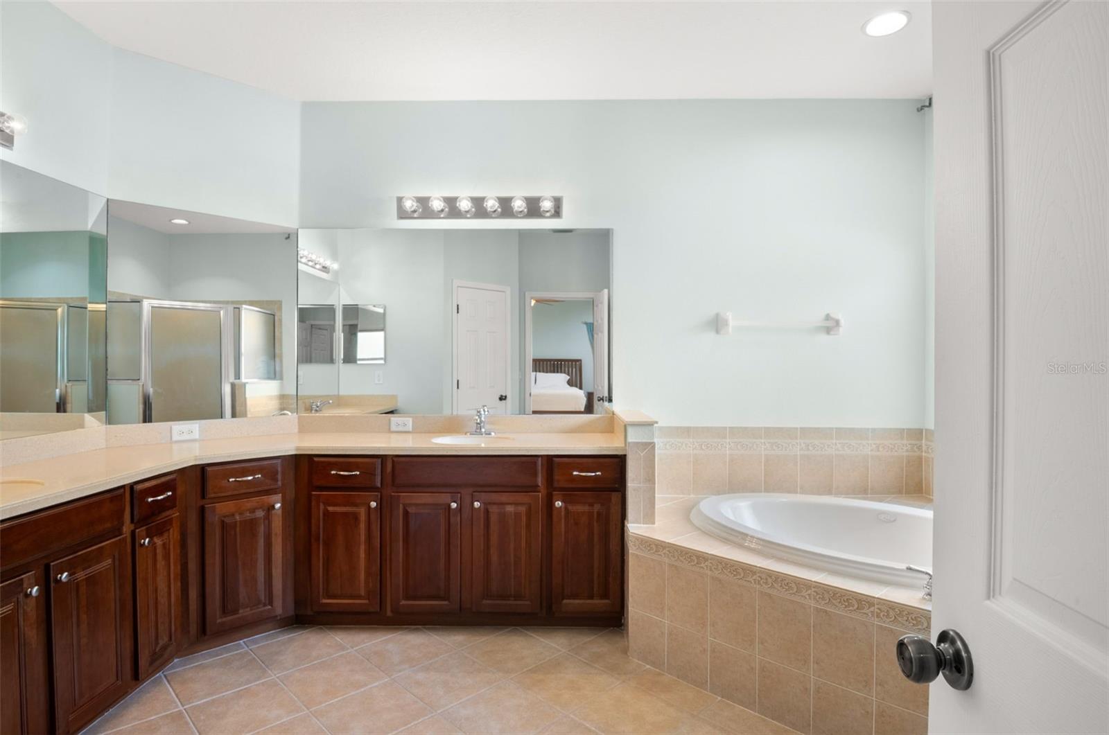 Image 25 of 65 For 1209 Emerald Hill Way