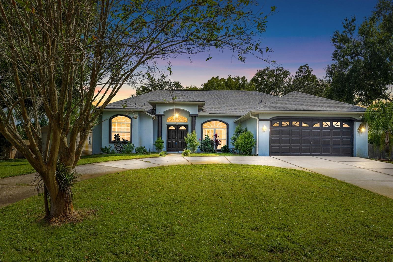 Listing photo id 0 for 22946 Brownwood Court