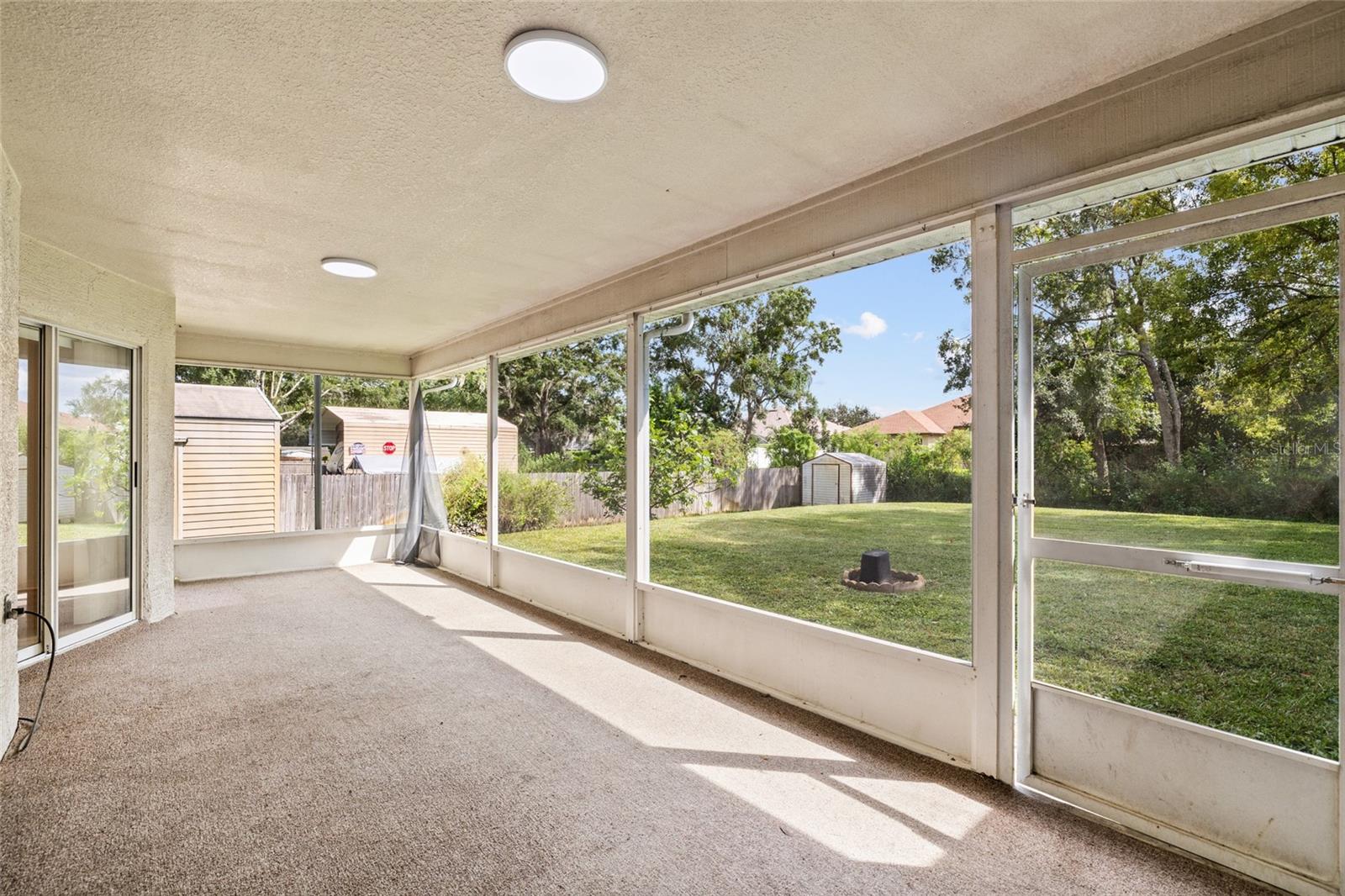 Listing photo id 26 for 22946 Brownwood Court