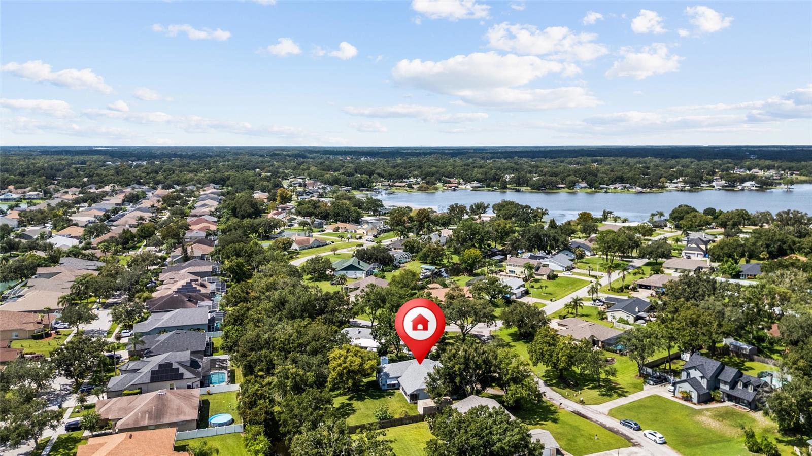 Listing photo id 38 for 22946 Brownwood Court