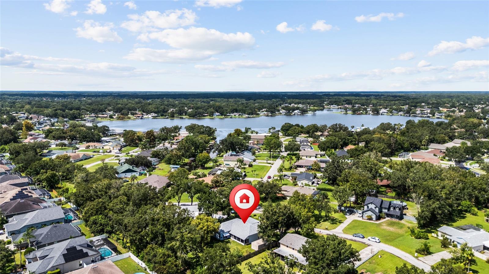 Listing photo id 40 for 22946 Brownwood Court