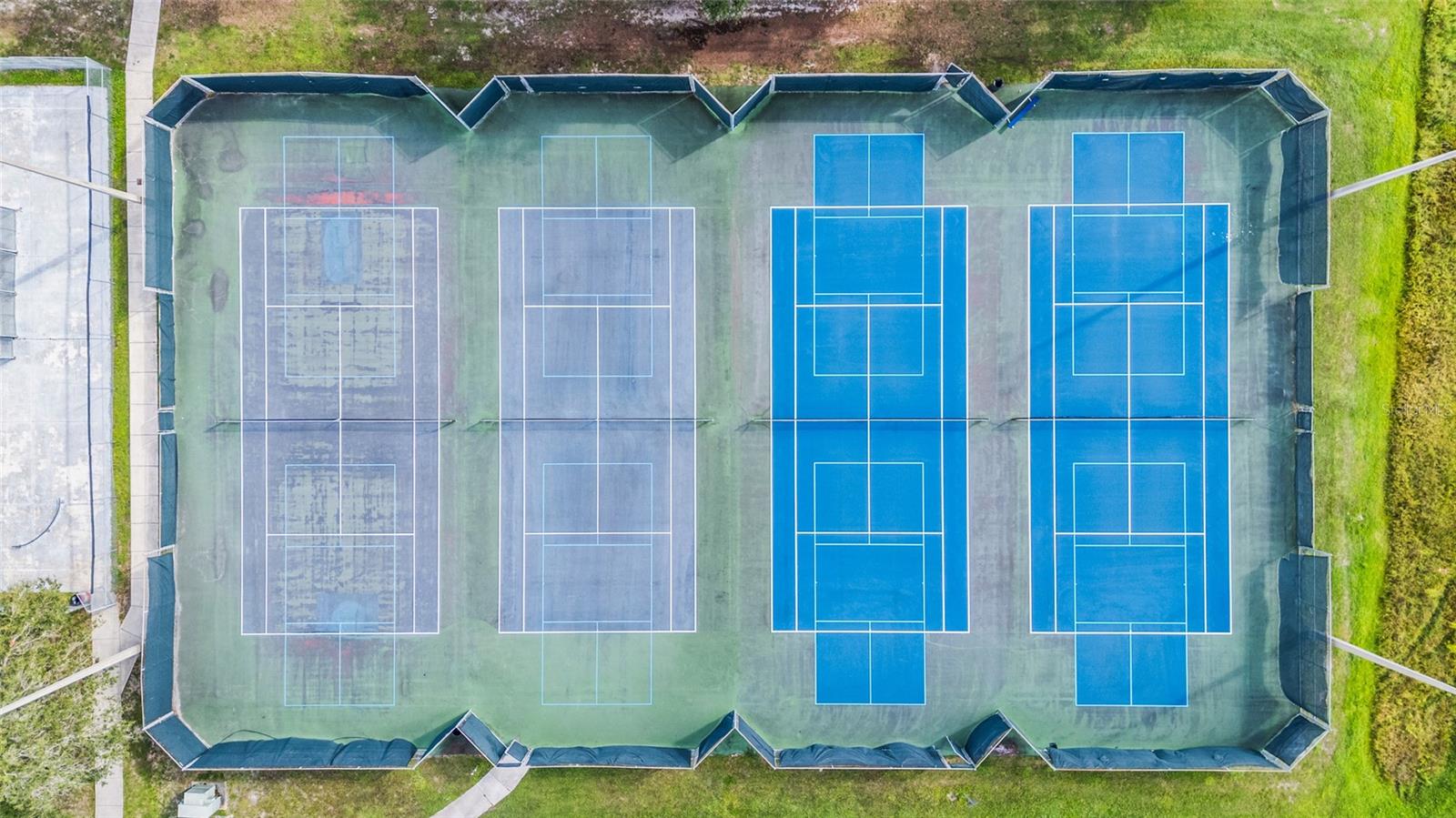 Listing photo id 42 for 22946 Brownwood Court