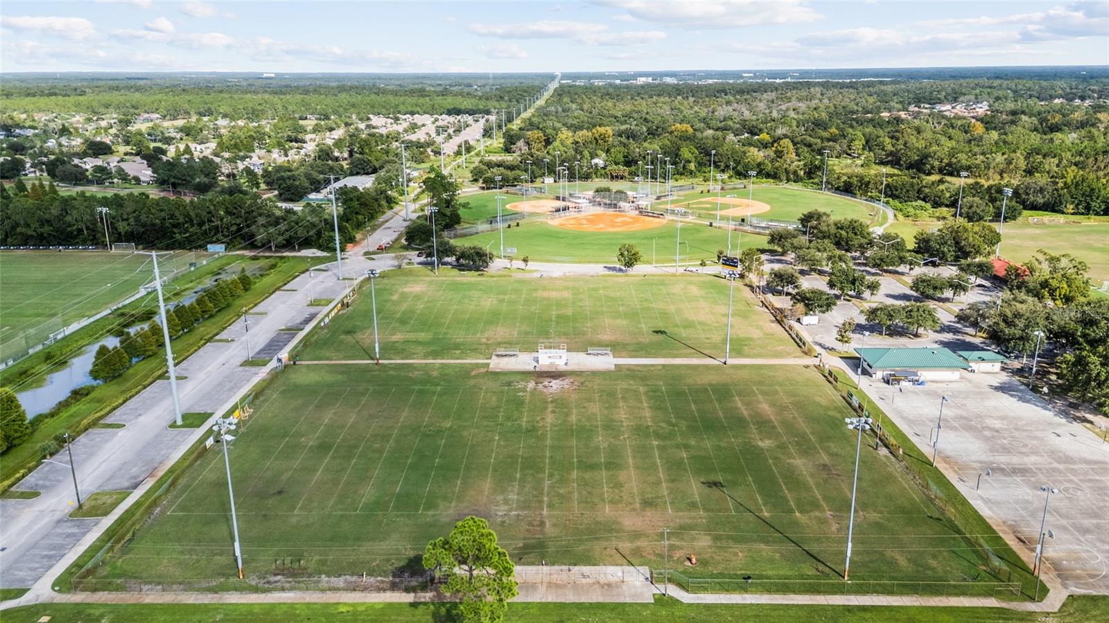 Listing photo id 43 for 22946 Brownwood Court