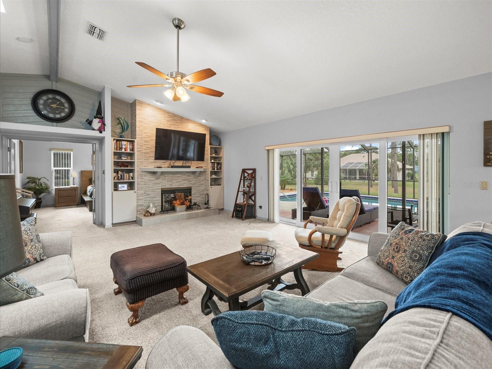 Image 18 of 43 For 2097 Whitewood Avenue