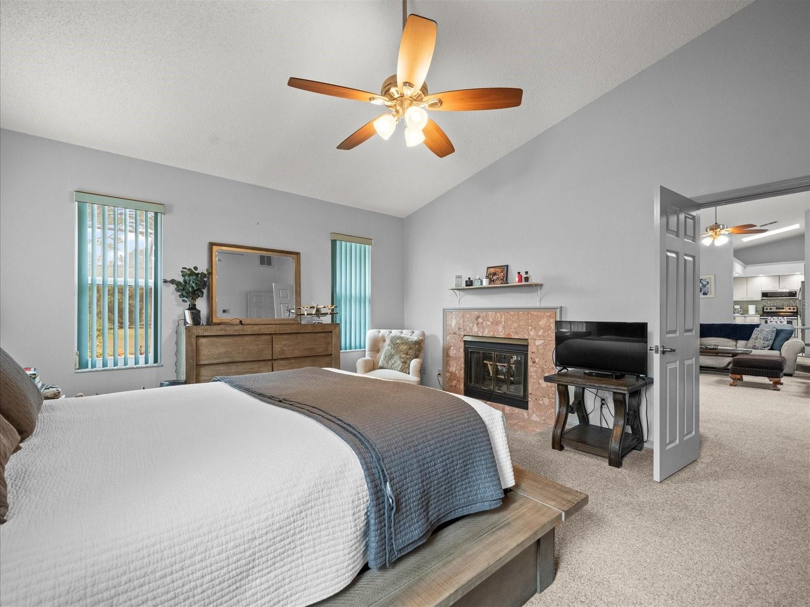 Image 28 of 43 For 2097 Whitewood Avenue