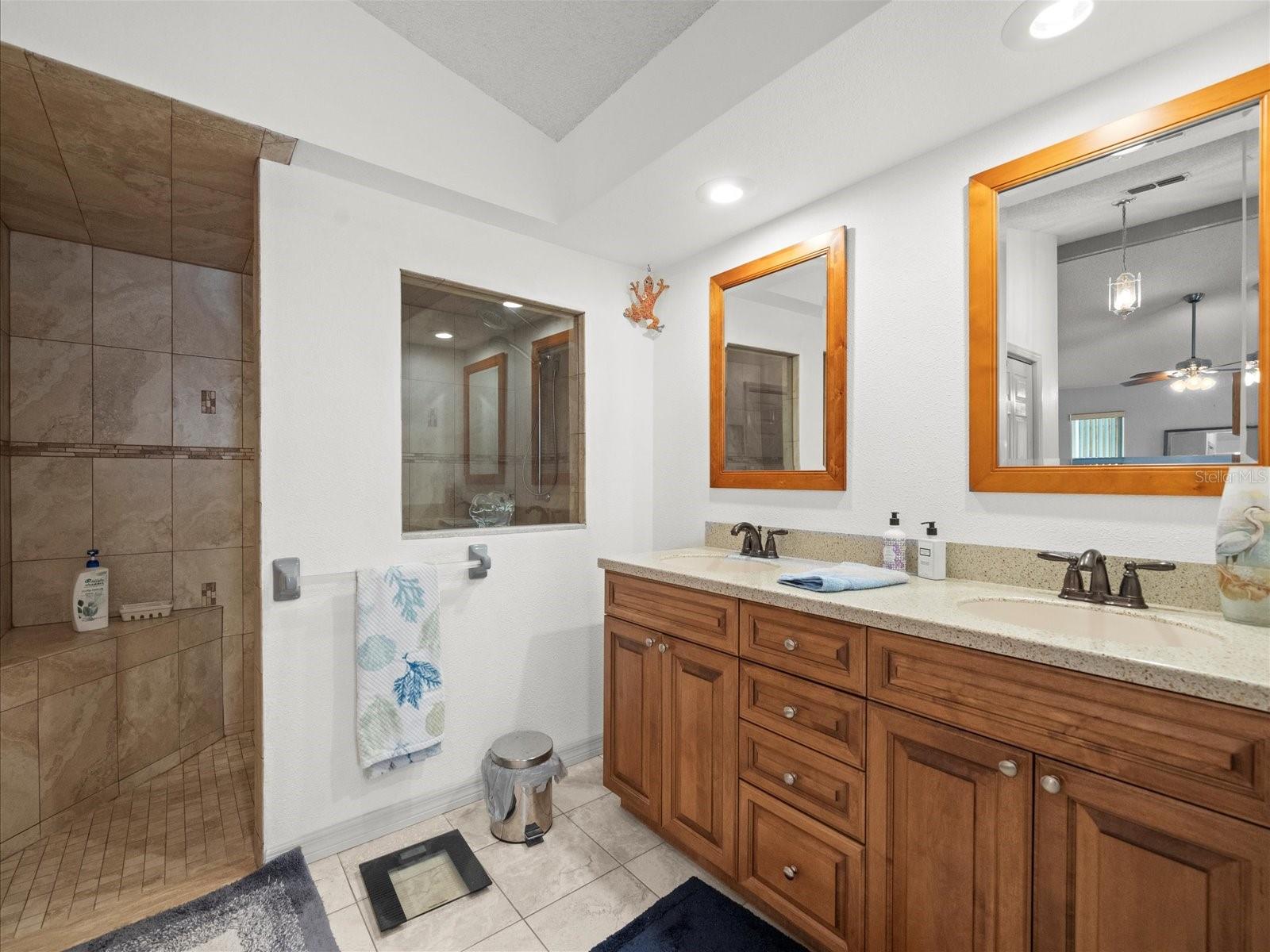 Image 30 of 43 For 2097 Whitewood Avenue