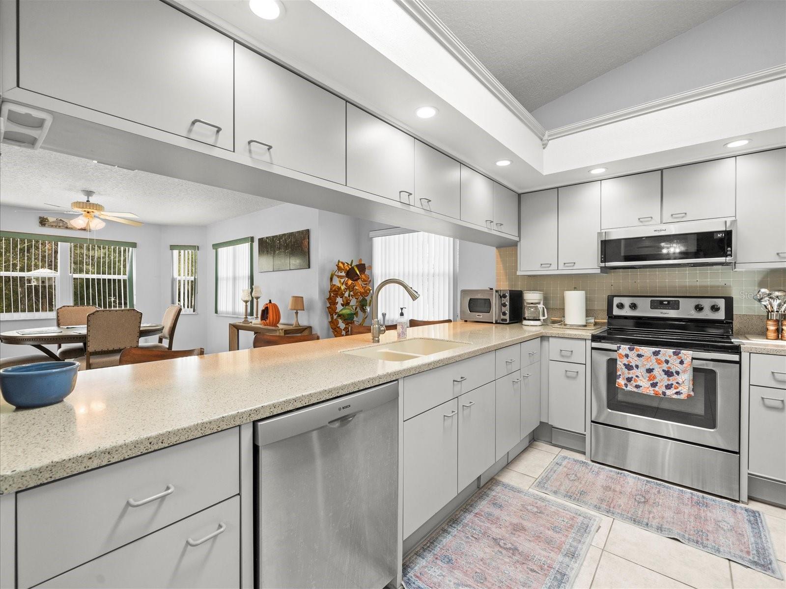 Image 9 of 43 For 2097 Whitewood Avenue