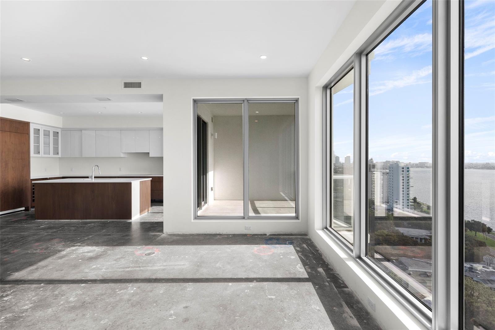 Image 10 of 61 For 2910 Barcelona Street 2103