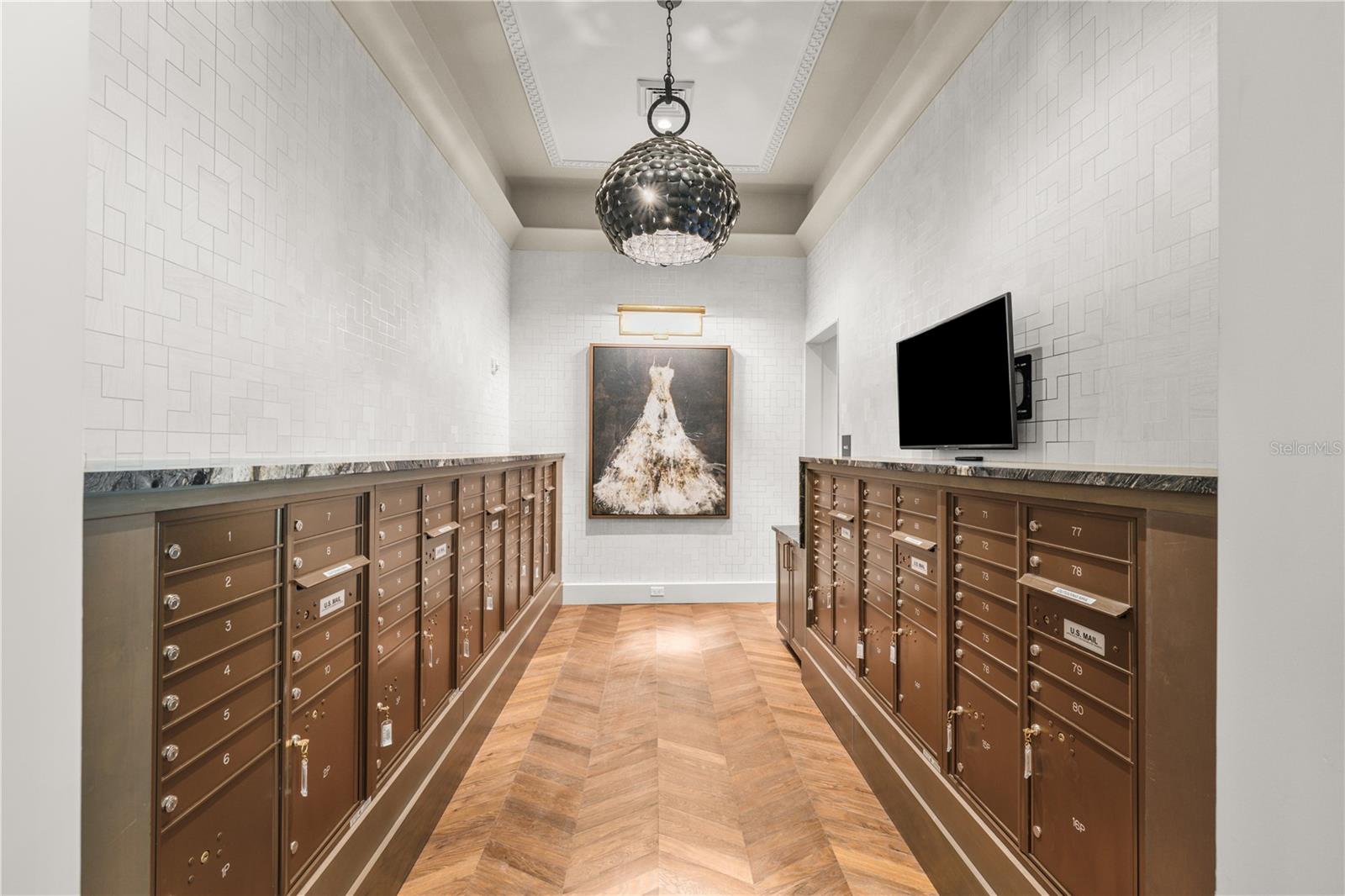 Image 33 of 61 For 2910 Barcelona Street 2103