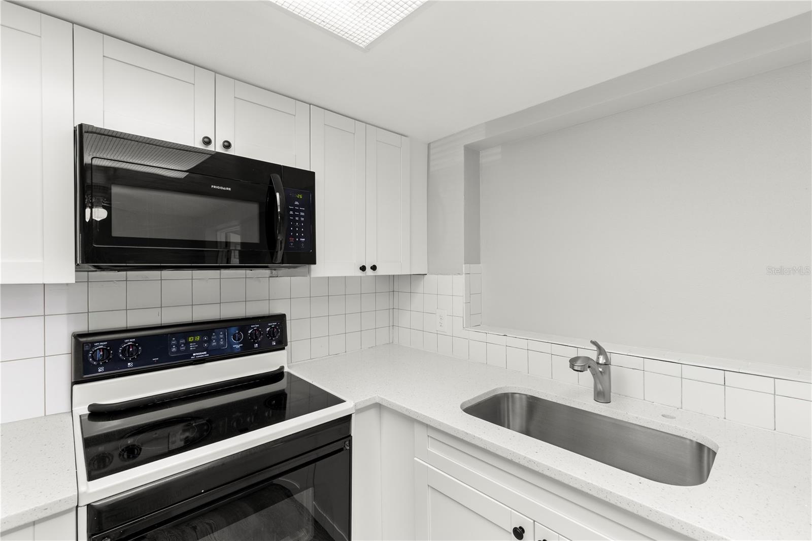 Image 12 of 34 For 9030 Unicorn Avenue