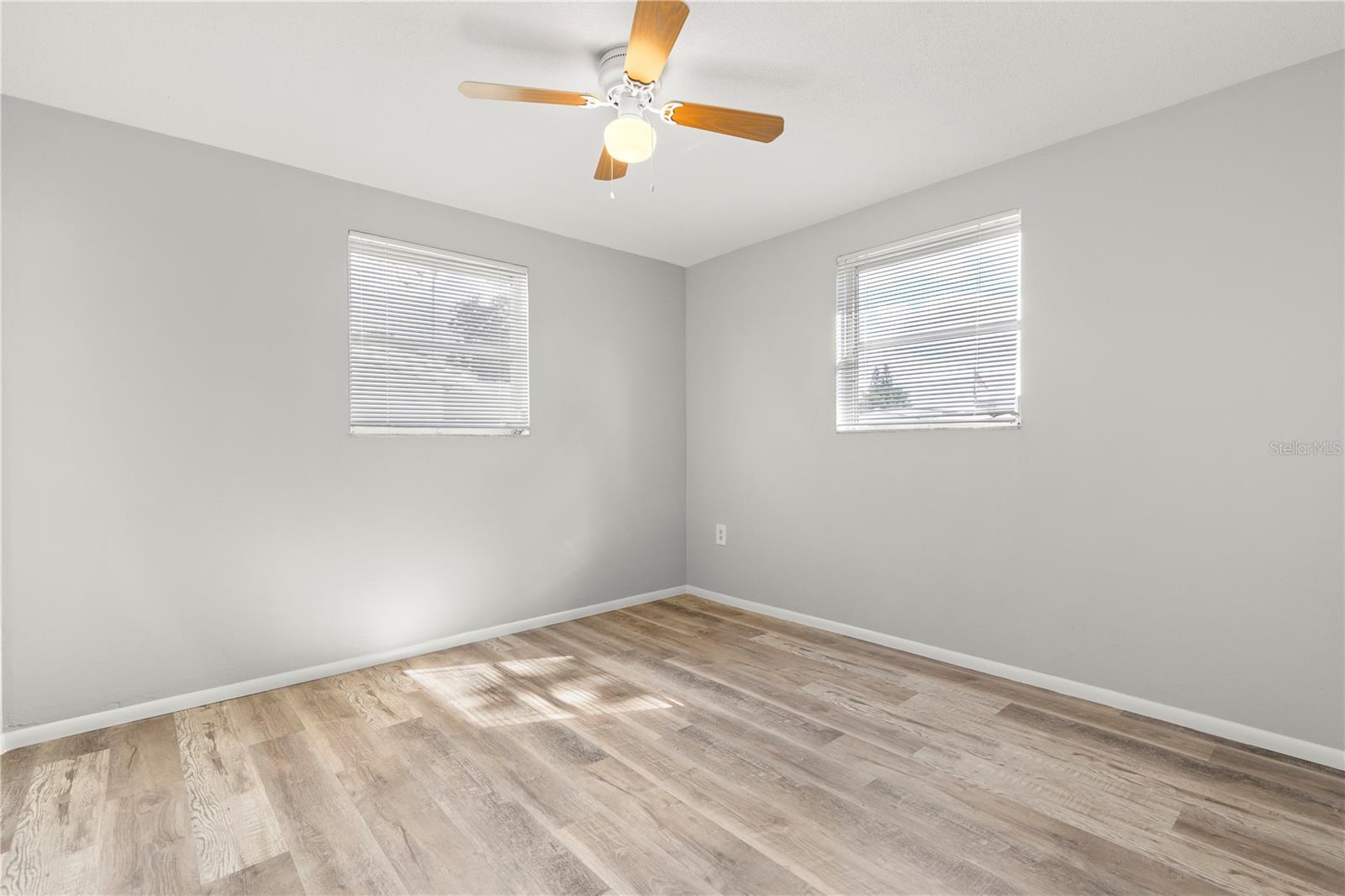 Image 17 of 34 For 9030 Unicorn Avenue