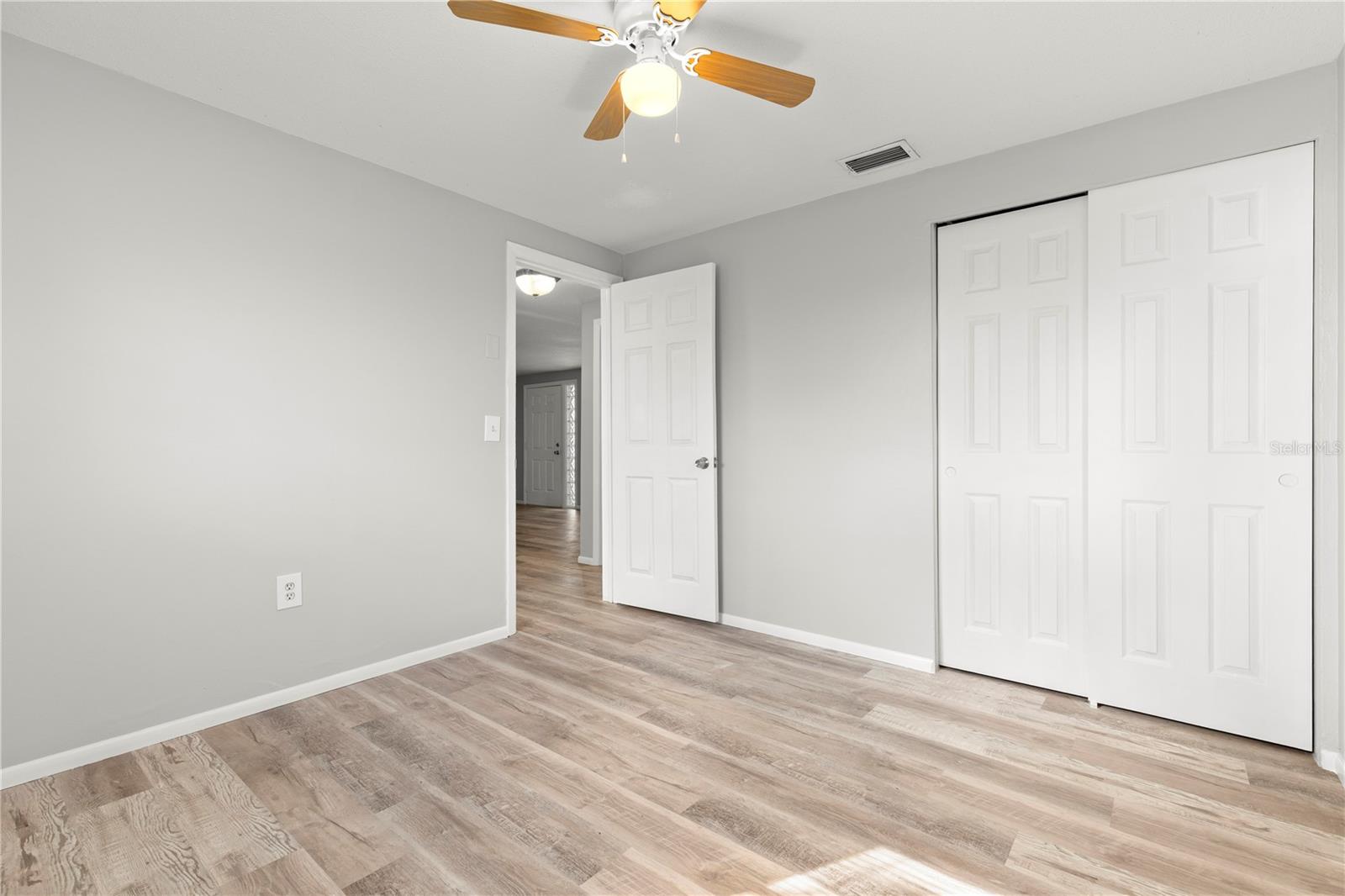 Image 18 of 34 For 9030 Unicorn Avenue
