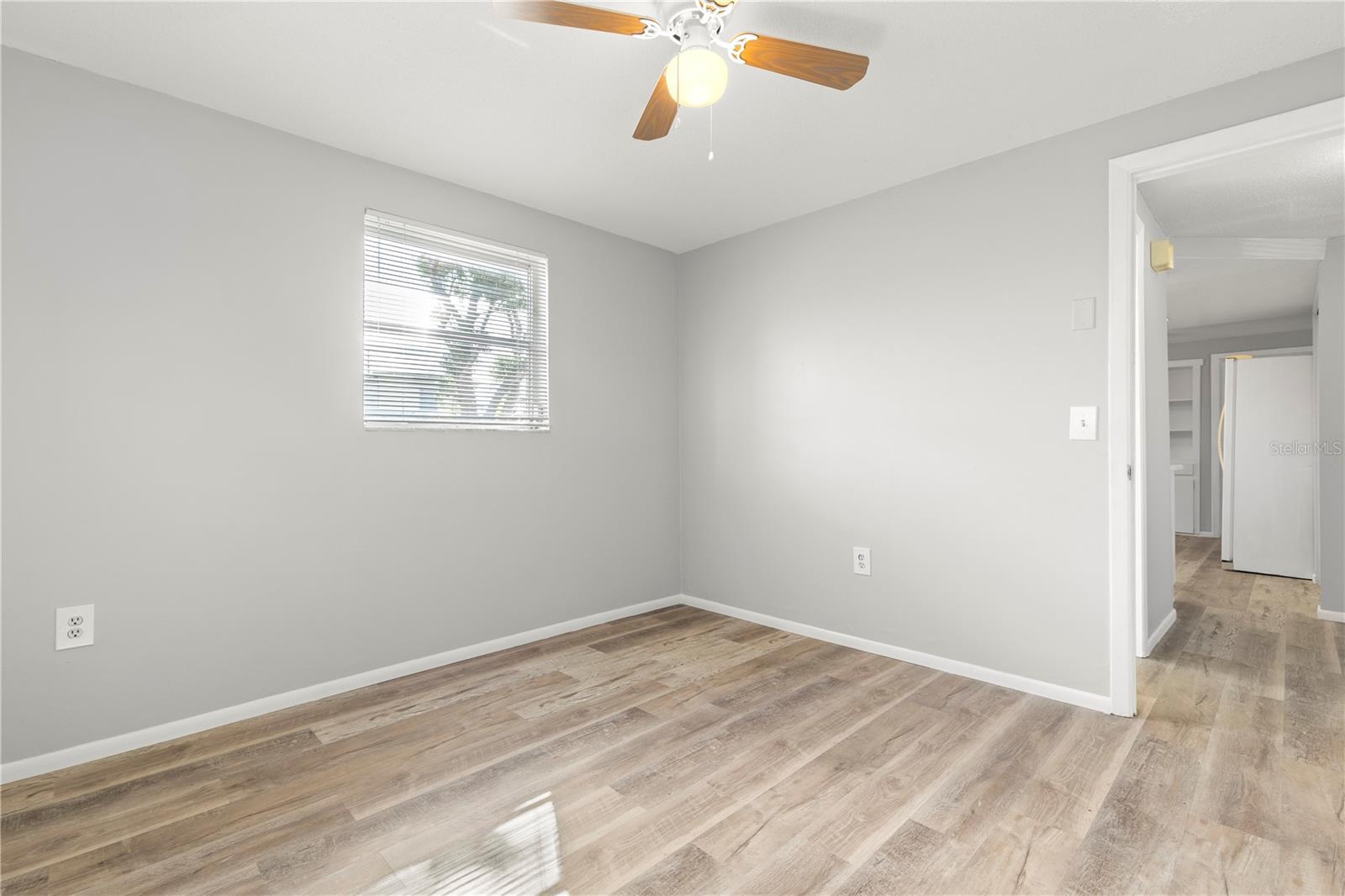 Image 19 of 34 For 9030 Unicorn Avenue