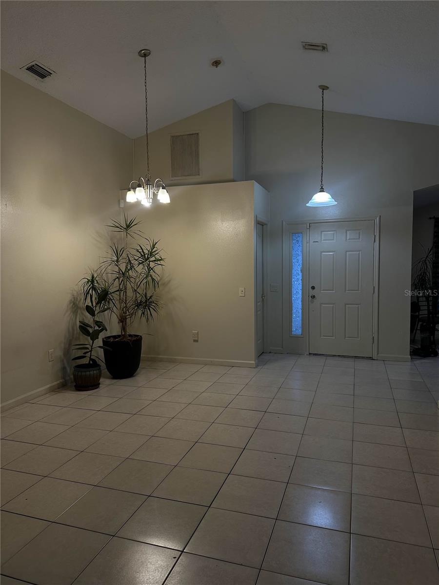 Image 4 of 10 For 12910 Lake Vista Drive