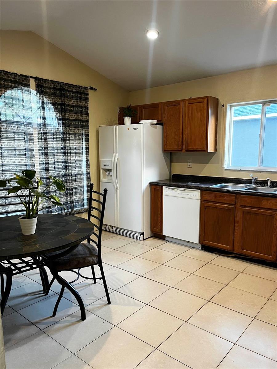 Image 6 of 10 For 12910 Lake Vista Drive