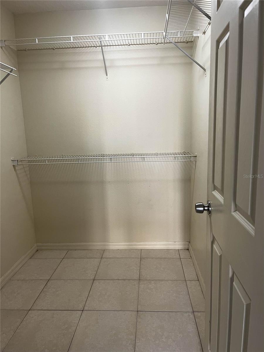 Image 7 of 10 For 12910 Lake Vista Drive