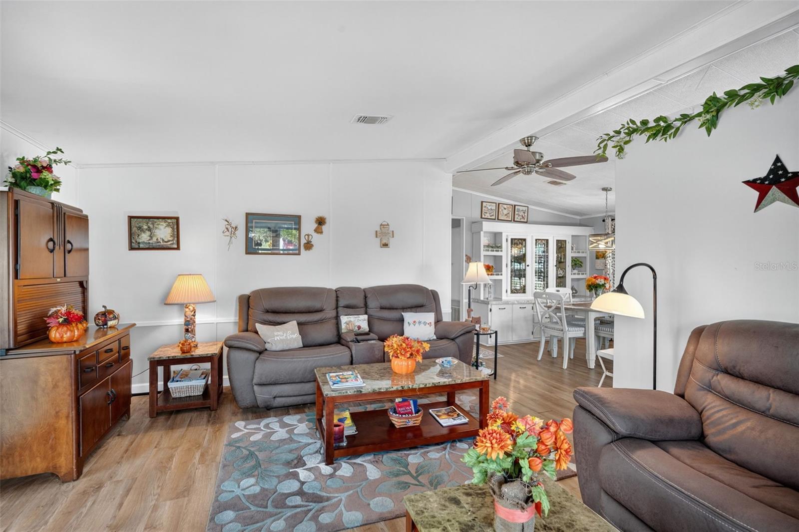 Image 11 of 79 For 809 Villa Del Sol Drive