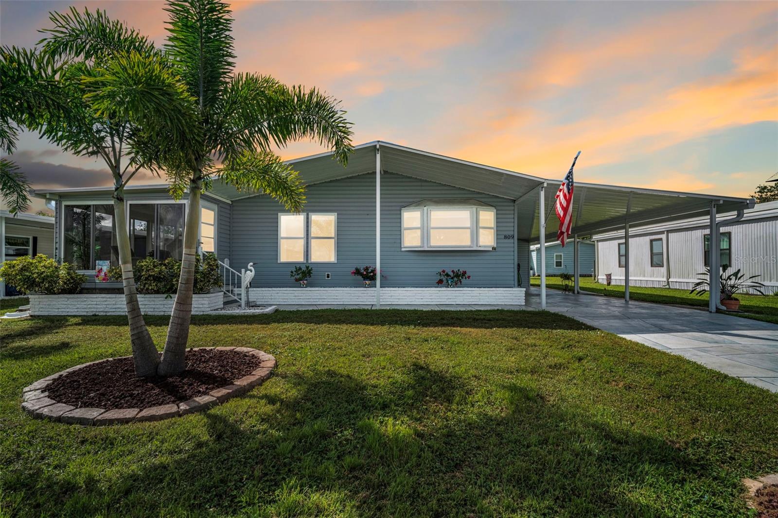 Image 2 of 79 For 809 Villa Del Sol Drive