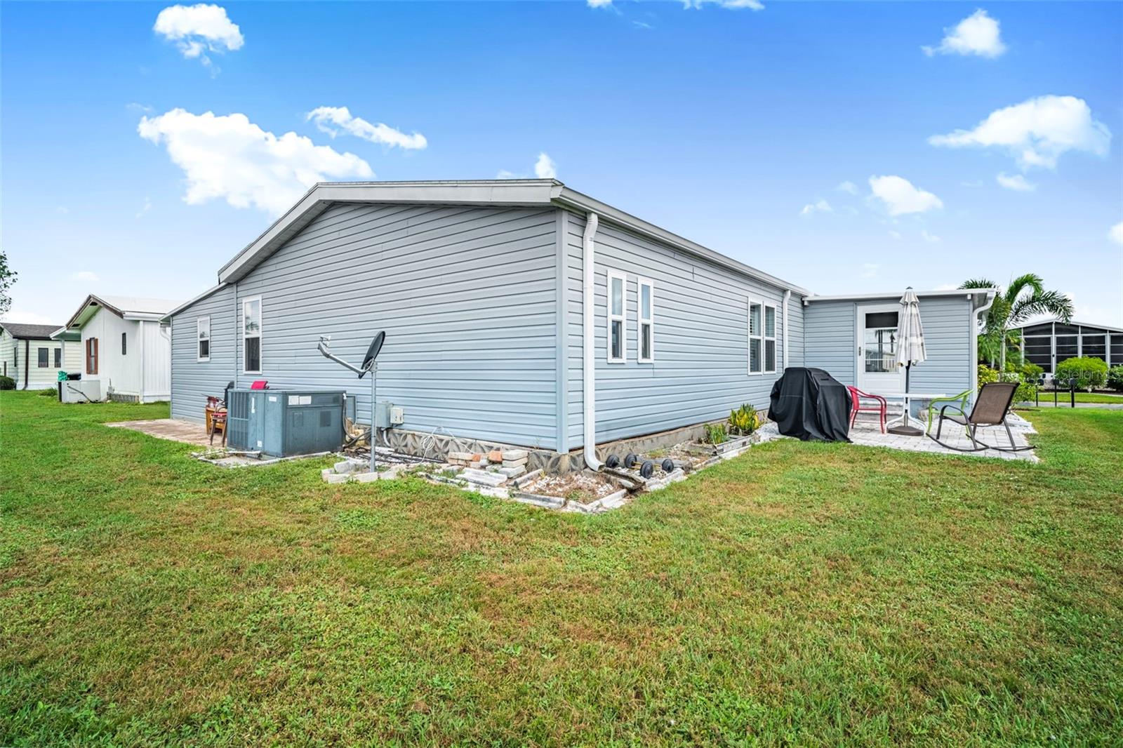 Image 26 of 79 For 809 Villa Del Sol Drive