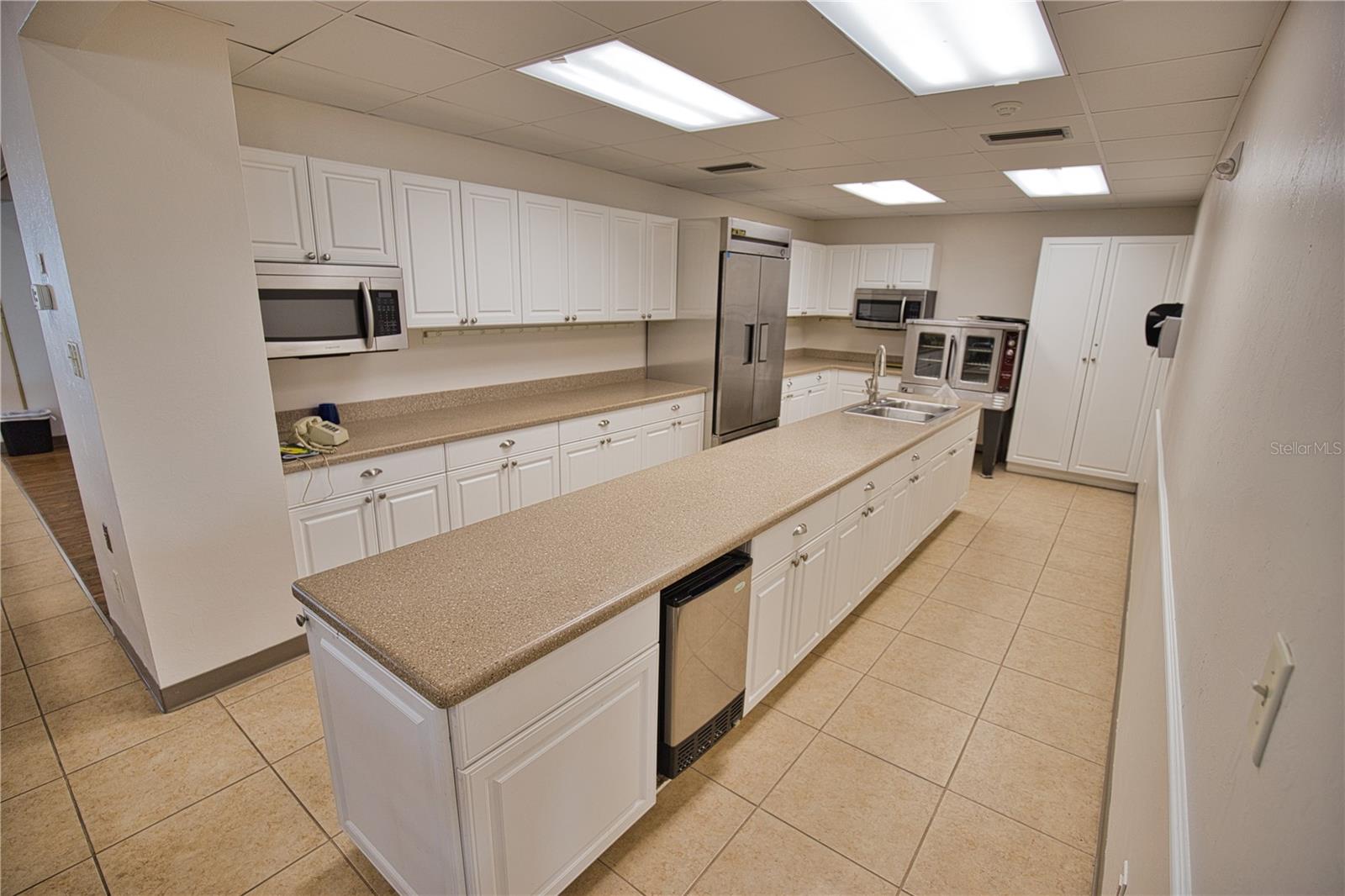 Image 42 of 79 For 809 Villa Del Sol Drive