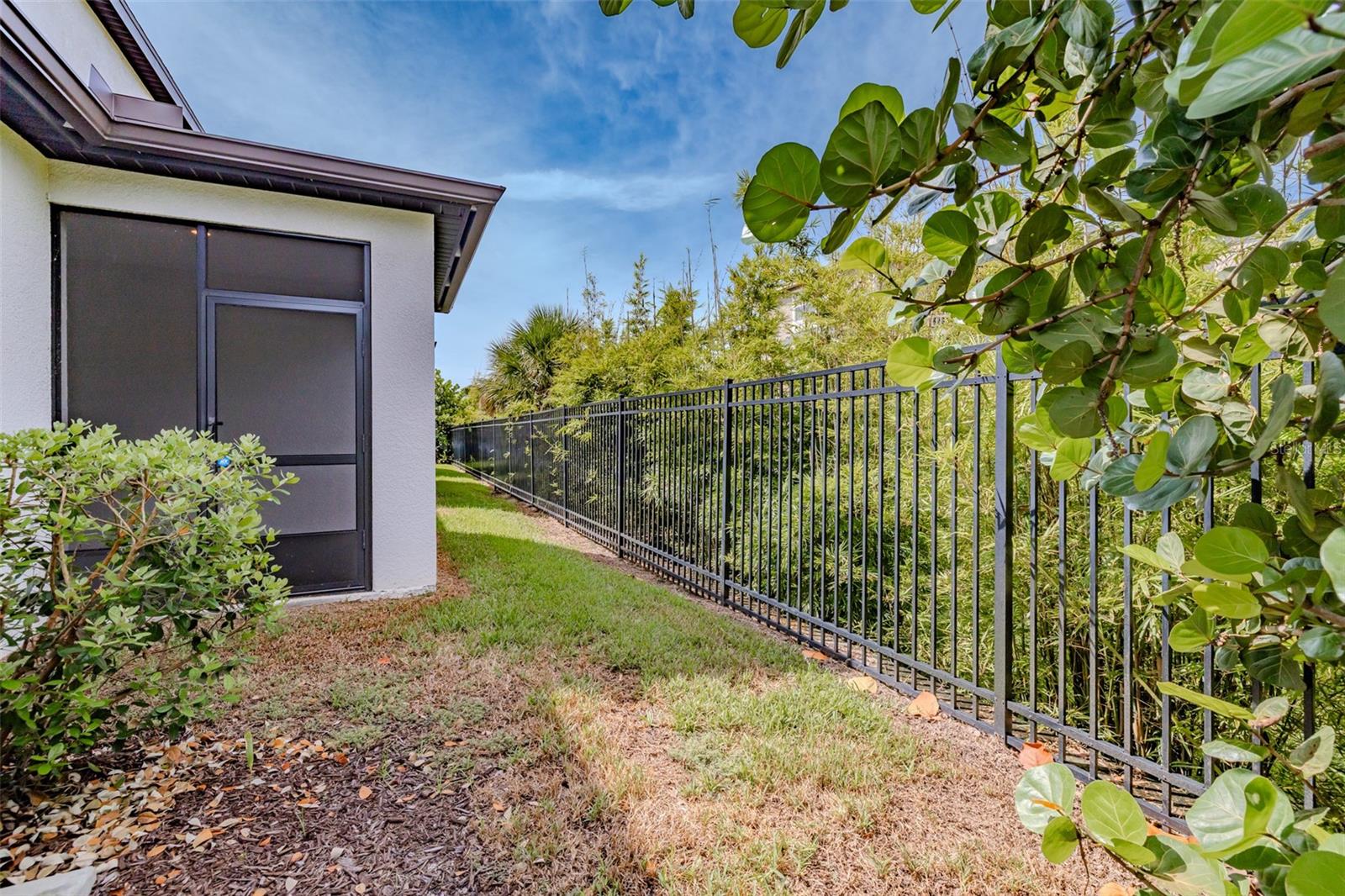 Image 39 of 45 For 11282 Beach Walk Way Ne