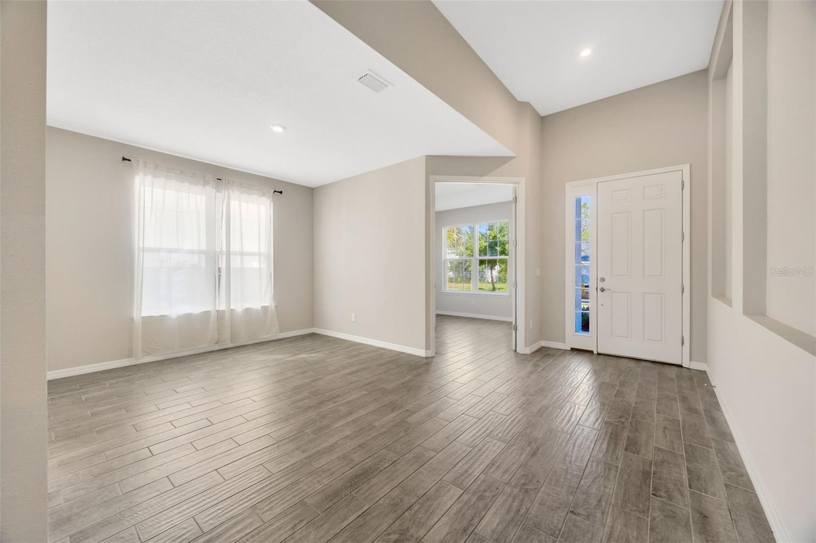 Image 20 of 77 For 29774 Chapel Chase Drive