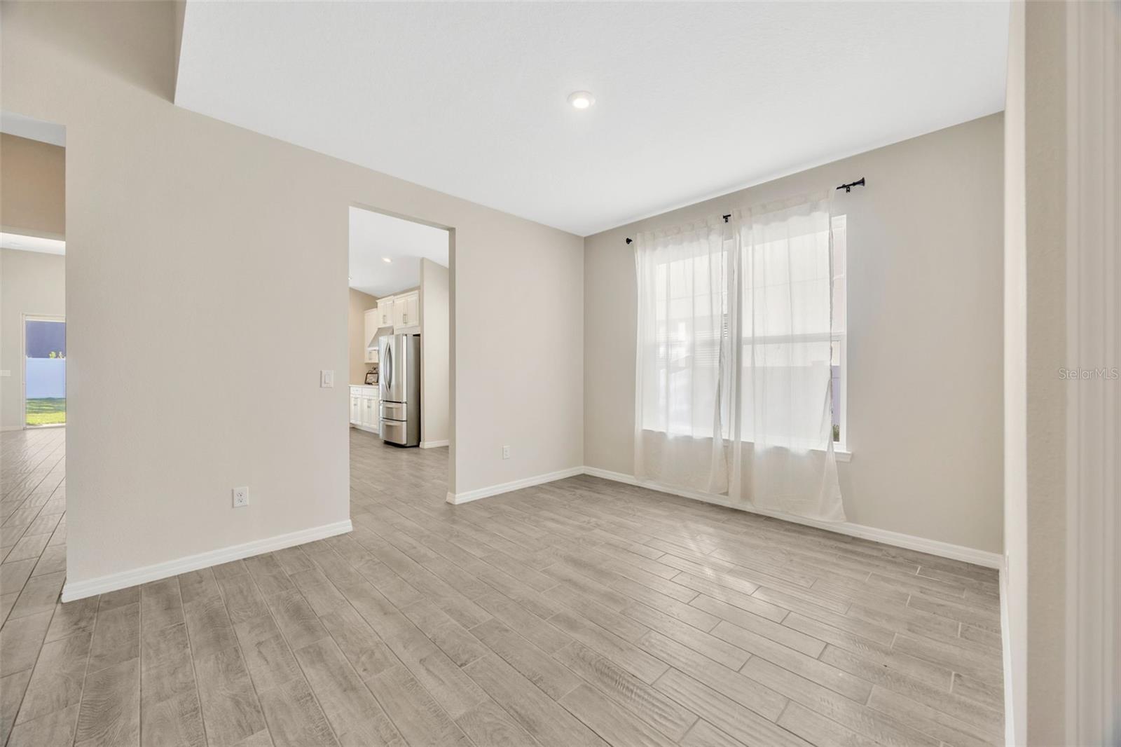 Image 22 of 77 For 29774 Chapel Chase Drive