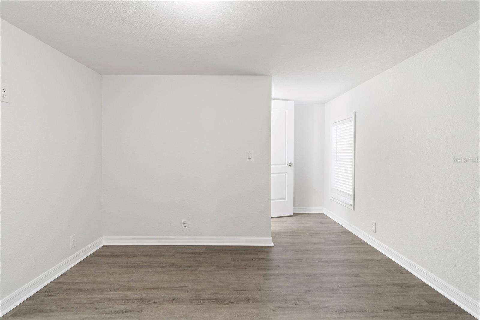 Listing photo id 22 for 6401 Angus Valley Drive