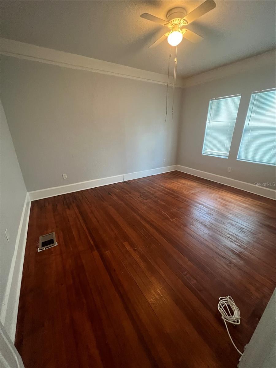 Image 9 of 9 For 4700 10th Avenue S 1