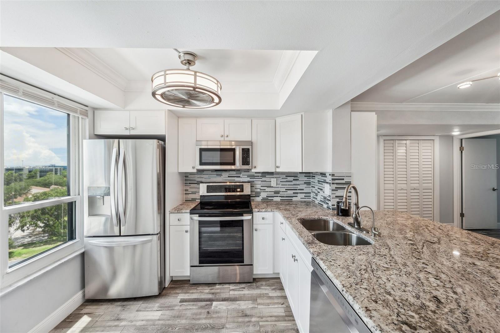 Image 6 of 27 For 2618 Cove Cay Drive 801